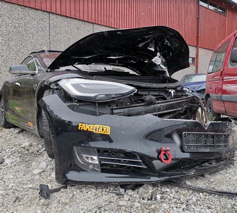 Tesla Saved My Life Says Owner After Walking Away From High Speed