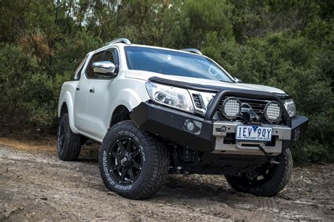 Uneek 4x4 Nissan Navara Np300 Commander Bull Bar 2015 Current