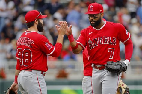 Angels Middle Infield Turns Eye Popping Double Play To Keep Shutout