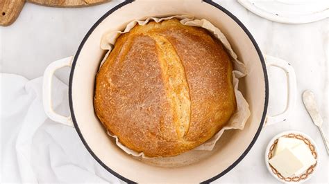 Dutch Oven Bread Amanda S Cookin Yeast Breads