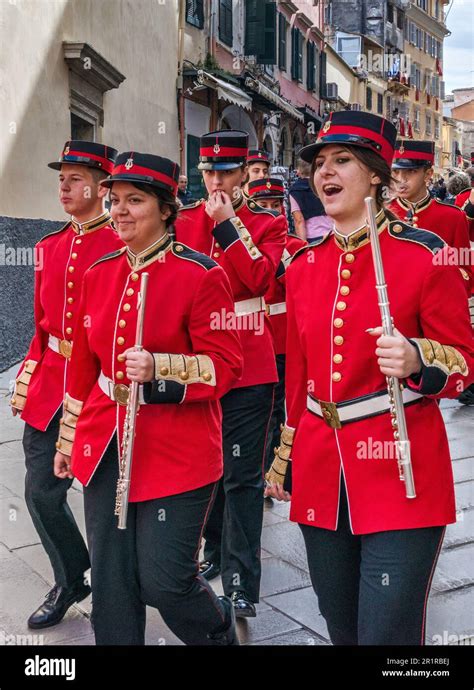 Women Flutists Hi Res Stock Photography And Images Alamy