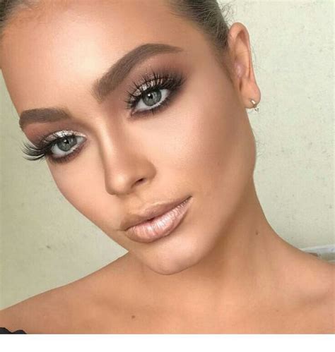 40 Silver Eye Makeup Looks You Need To Try Style Female