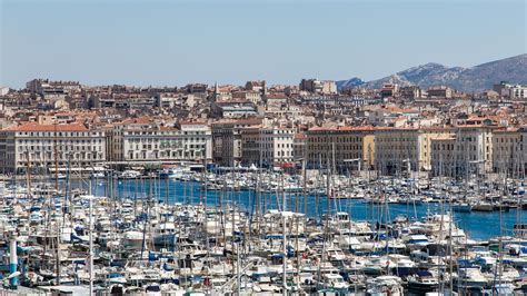 hotels  vieux port kayak