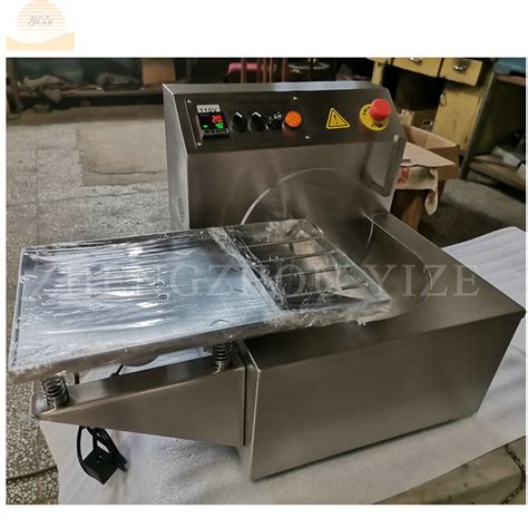 Commercial 15kg Chocolate Melting And Mixing Machine Chocolate Melters