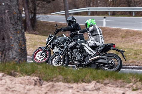 Honda Cb R Vs Suzuki Sv Vergleich