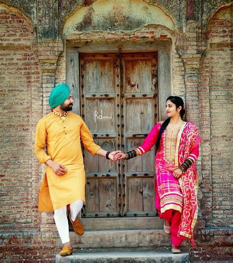 Nav Jivan Punjabi Wedding Couple Indian Wedding Couple Wedding