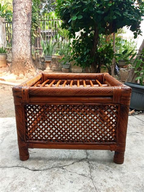 Meja Kursi Rotan Asli Vintage Walnut Antik Furnitur Di Carousell