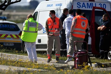 Transfert De Malades Du Coronavirus Six Patients Hospitalisés Dans Le