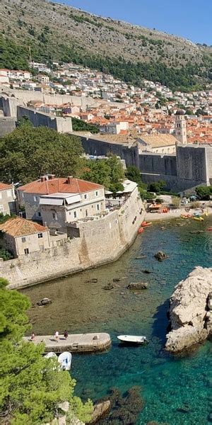 Zasebni prevoz: Dubrovnik do Splita z 2-urnim ogledom | GetYourGuide