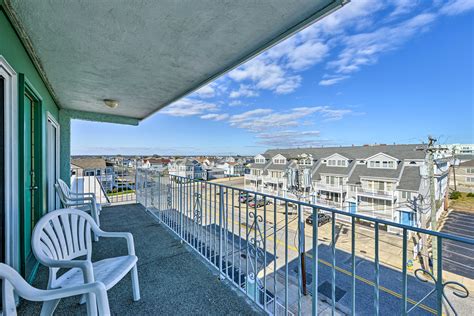 Wildwood Crest Beach Condo: Balcony w/ Ocean Views | Evolve