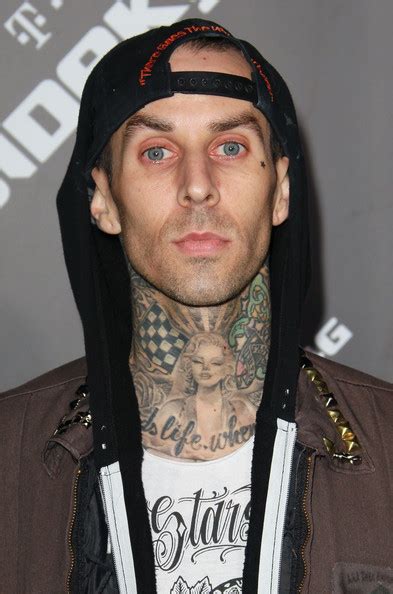 Travis Barker Pictures T Mobile Sidekick 4g Launch Event Arrivals