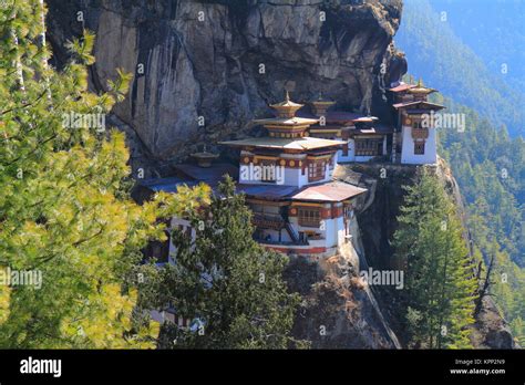 Tigers Nest Taktsang Monastery Bhutan Stock Photo Alamy