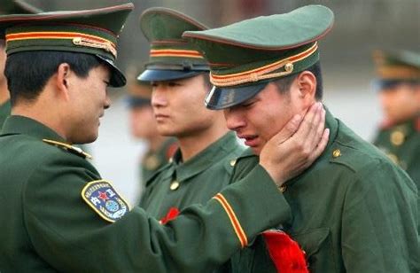 軍人退伍後不能帶走軍裝，大量舊軍裝去了哪裡？退伍老兵這樣說 每日頭條