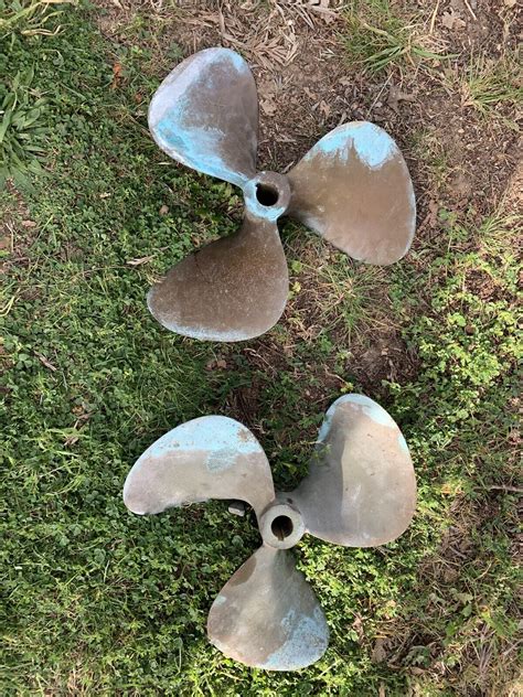 A Set Of Chris Craft Equi Poise Propellers 1 3847LH 1 77 And 1 3846RH