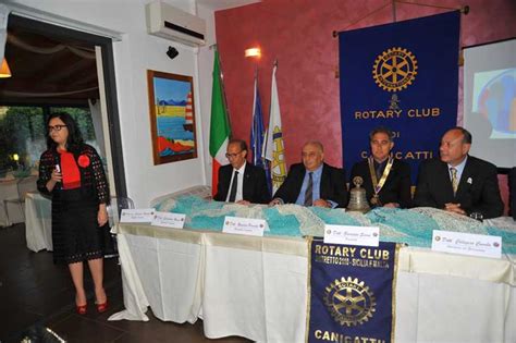 Canicatti Web Notizie Canicattì Rotary il passaggio della campana