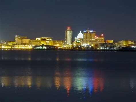 Wordless Wednesday - Peoria, IL Skyline - Midwest Bliss | Peoria ...