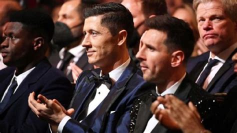 Mundial Qatar 2022 El Tenso Cruce Entre Messi Y Lewandowski MMX