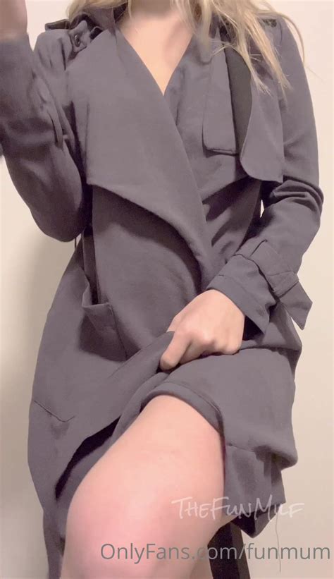 Milf Ride Huge Dragon Dildo