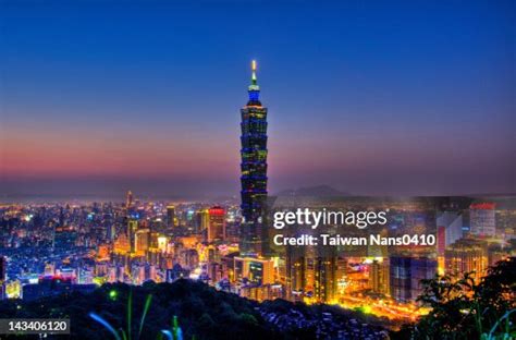 Taipei 101 Night View High-Res Stock Photo - Getty Images