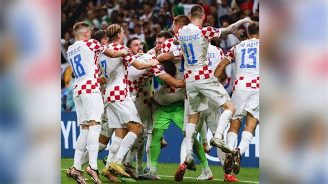 Fifa World Cup 2022 Croatia Oust Favourites Brazil 4 2 On Penalties To