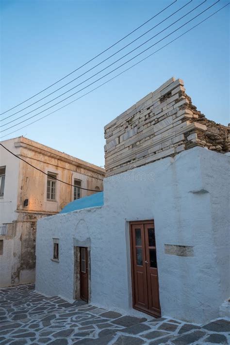 Paisaje Pintoresco Con Un Conjunto De Edificios Blancos Tradicionales