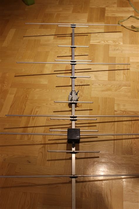 Antena Dual Band Yagi Dk Zb Mhz El