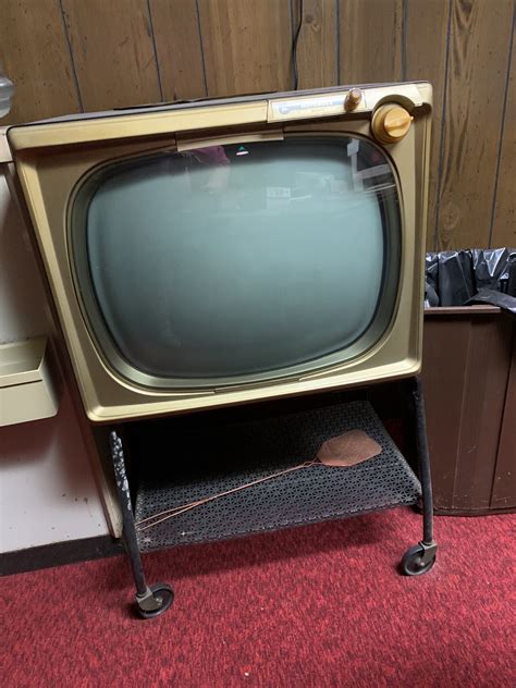 1957 Motorola Model 21t39ch Tv With Original Stand Collectors Weekly