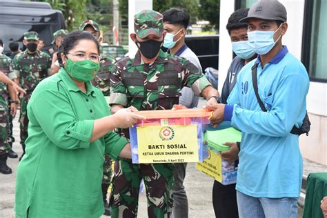 HUT Persit KCK Ke 76 Ketua Persit KCK Daerah VI Mlw Dan Ketua