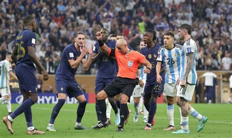 Coupe Du Monde 2022 Argentine France Les Gros Doutes De Larbitre Chargé De La Var Pendant