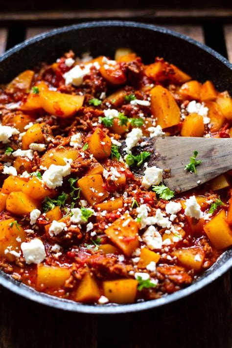 Süßkartoffel Hackfleisch Pfanne mit Feta Kochkarussell