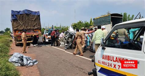 पुणे बंगळूर महामार्गावर कराडच्या पाचवडजवळ चारचाकी गाडी ट्रकचा भीषण