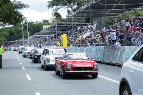 Regresa El Tradicional Desfile De Autos Clásicos Y Antiguos Con Un Recorrido Por La Historia