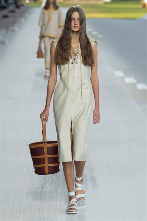 Hermès Herbag Leads Runway Spring 2019 Pursebop