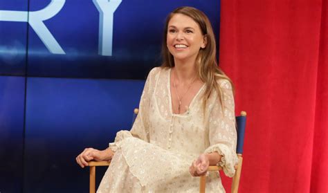 Sutton Foster Discusses Becoming A Mother To Daughter Emily Harry Connick Jr Sutton Foster