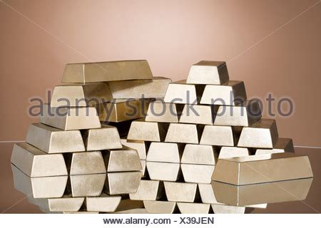 A pile of gold bars Stock Photo: 12124694 - Alamy