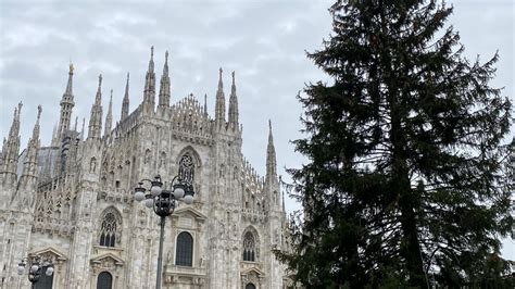 Quando Si Accende L Albero Di Natale In Duomo A Milano Italia Unews Media