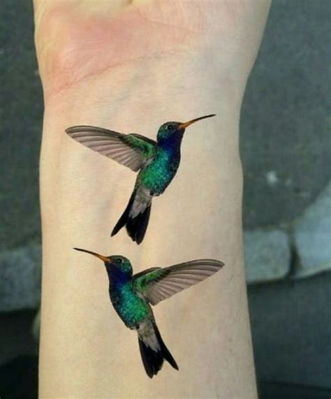 Astonish Hummingbird Tattoos On The Wrist For A Subtle Statement