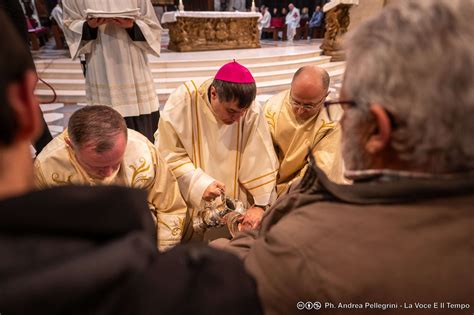 La Messa In Coena Domini In Cattedrale La Voce E Il Tempo