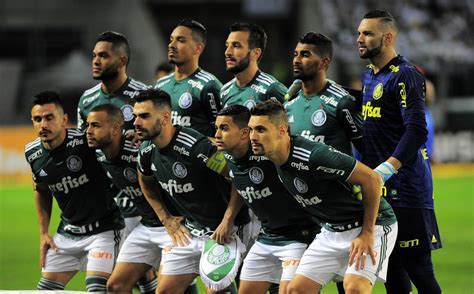 Atua Es Do Palmeiras Dudu Insiste No Ataque Mas Tem Noite Ruim