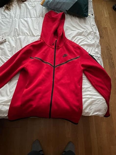 Sudadera Nike Tech Fleece Roja Talla M De Segunda Mano Por 80 Eur En Parla En Wallapop