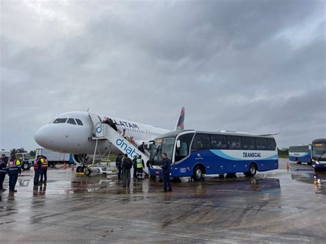 LATAM realiza primeiro voo comercial da Base Aérea de Canoas e programa