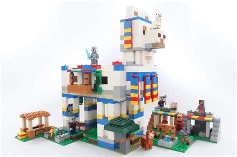 LEGO Minecraft 21188 The Llama Village Review And Gallery