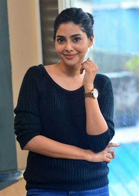 Aishwarya Lekshmi Aka Aishwarya Lakshmi Photos Stills And Images