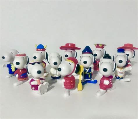 Snoopy World Tour Mcdonalds Happy Meal Toy Figurine Etsy