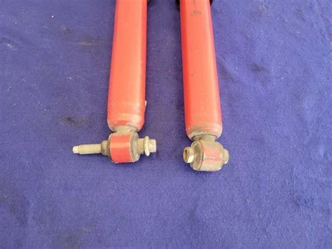 2011 2014 Ford Mustang Gt S197 Pair Rear Back Shock Solid Axle Suspens