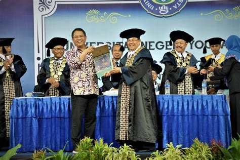 Penerimaan Mahasiswa Baru Dan Studium Generale Mahasiswa Baru UNY 2019