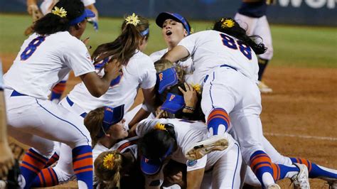 Florida Handles Michigan For Repeat Wcws Title Ncaa Softball Florida