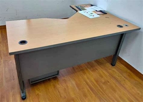 L Shape Wooden Executive Table For Corporate Office With Storage At