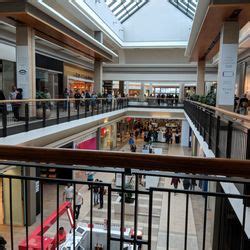 CF Fairview Mall 50 Photos 101 Reviews Shopping Centres 1800