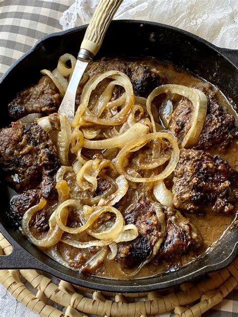 BEEF LIVER AND ONIONS - The Southern Lady Cooks